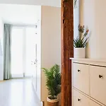 Апартаменти Cozy Center - Near - Schlossberg View - By Casa Momo Грац